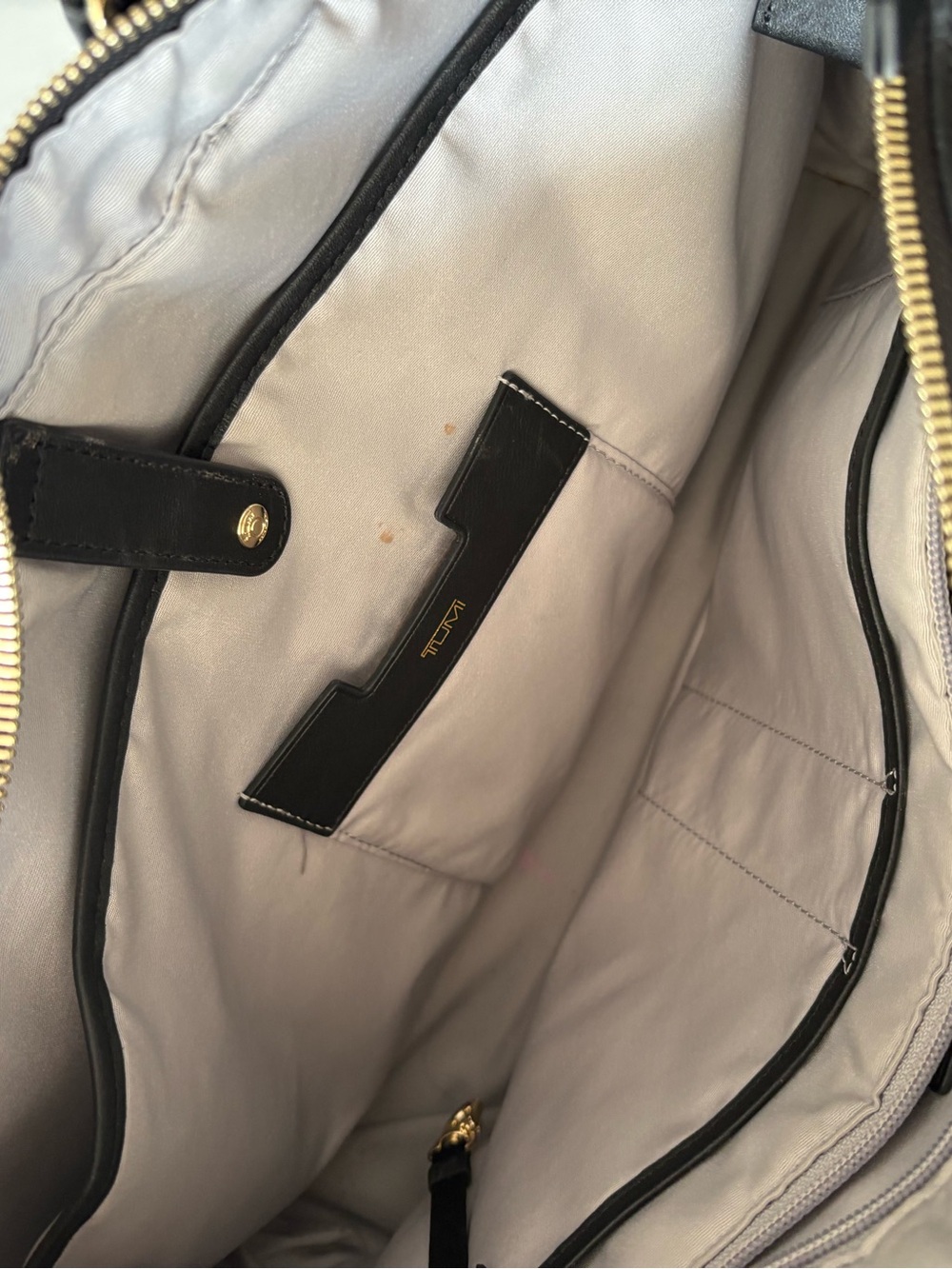 Tumi || Voyageur Vail Tote Medium Black Leather Light Gold Hardware - Picture 5 of 11